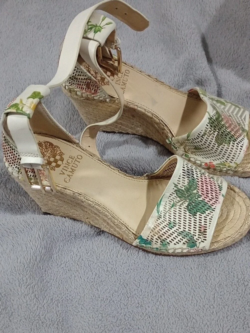 Vince Camuto White Floral Espadrille Wedge Sandals Size 7